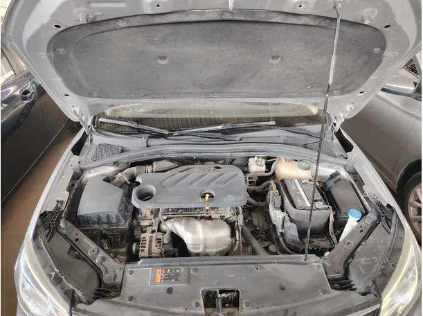 Car image 33