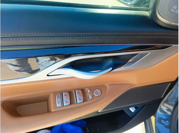 Car image 31