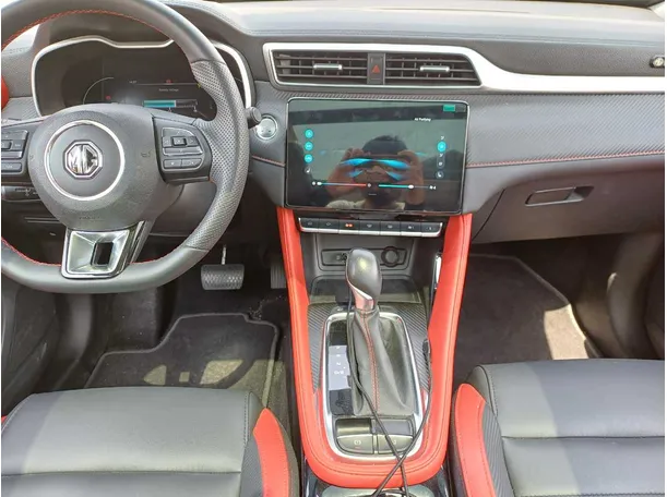 Car image 15