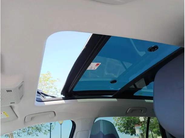 Car image 22