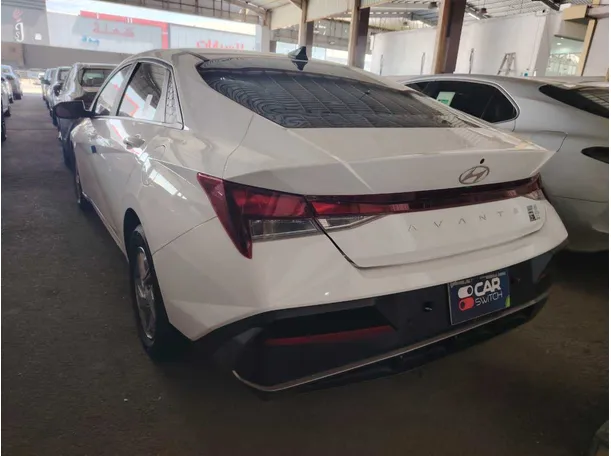Car image 7