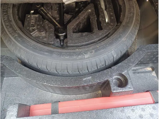 Car image 22