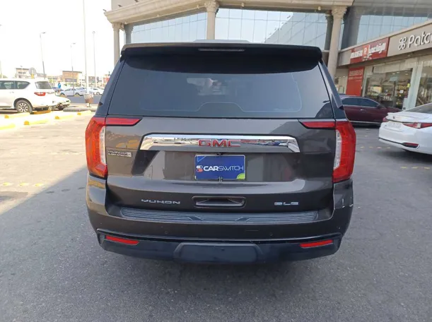 Car image 6