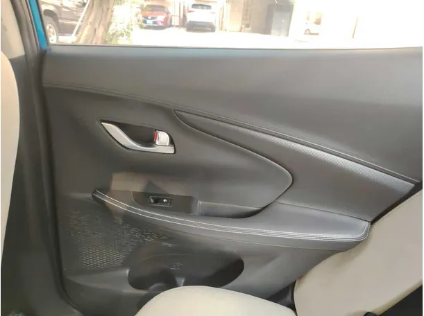 Car image 39