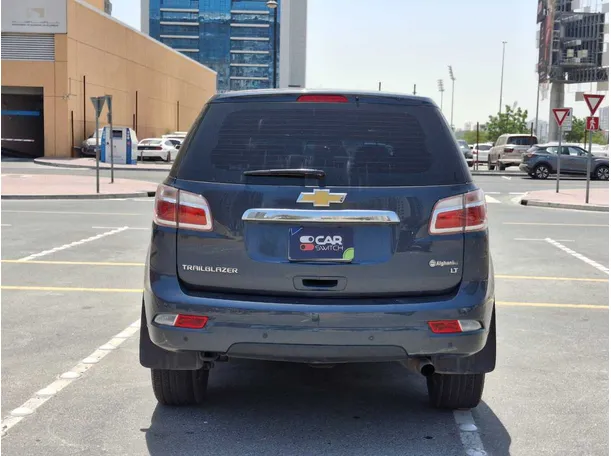 Car image 6