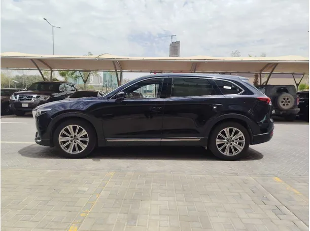 Car image 7