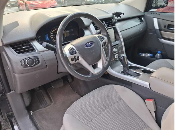 Car image 11