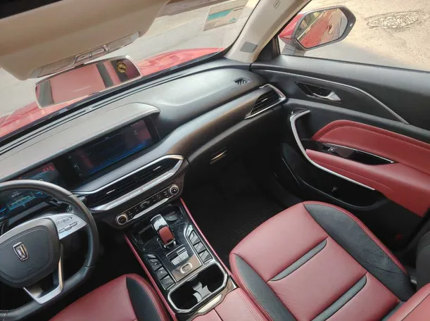 Car image 26