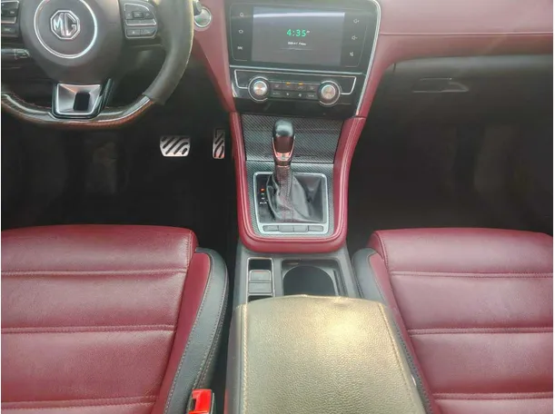 Car image 25