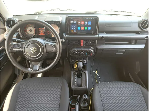Car image 15