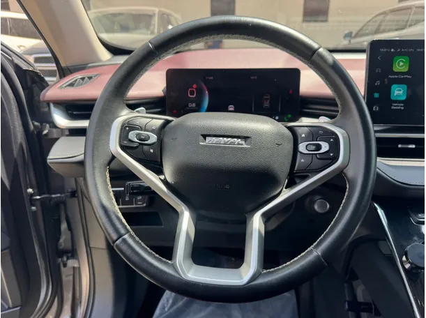 Car image 17
