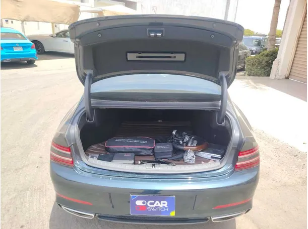 Car image 31