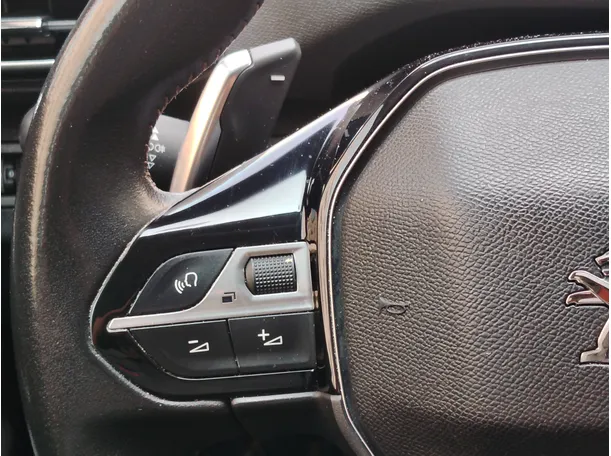 Car image 28