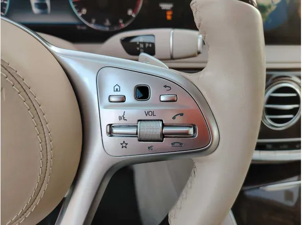 Car image 39