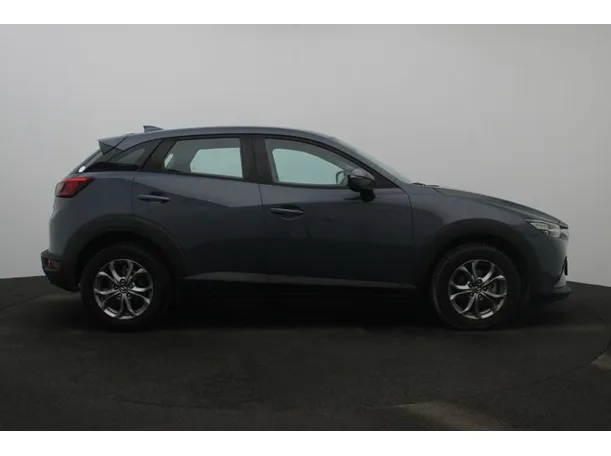 Car image 13
