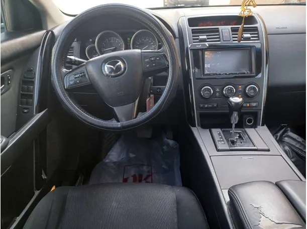 Car image 15