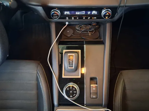 Car image 17