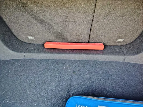 Car image 33
