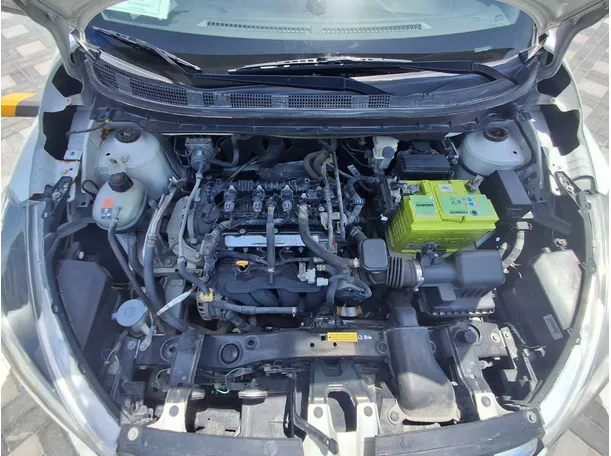 Car image 19