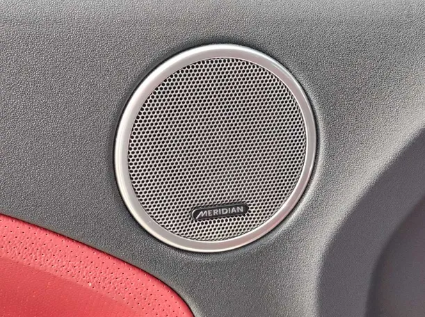 Car image 33