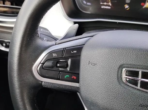 Car image 28
