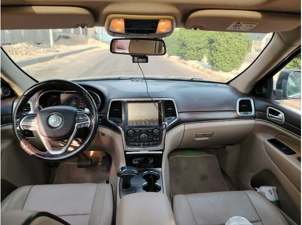 Car image 22