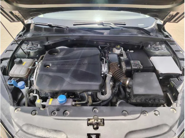 Car image 33