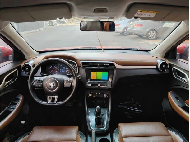Car image 17
