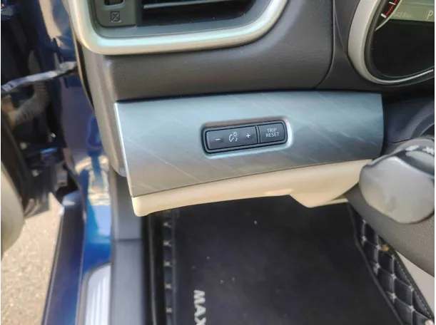 Car image 39