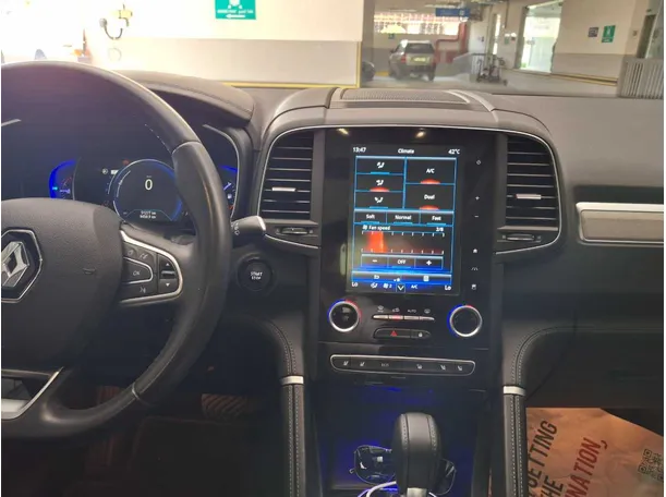 Car image 16