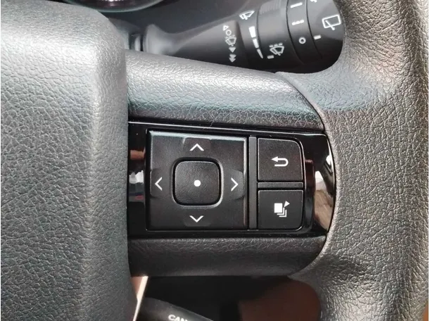 Car image 28