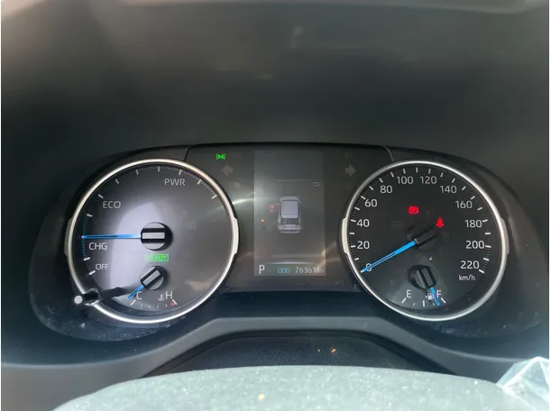Car image 19