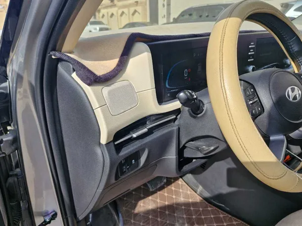 Car image 20