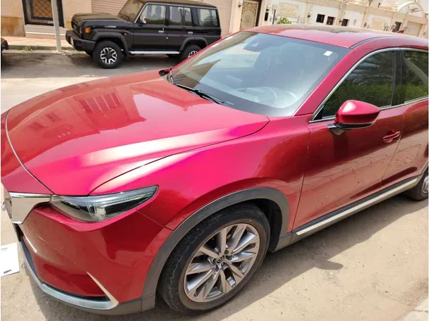 Car image 9