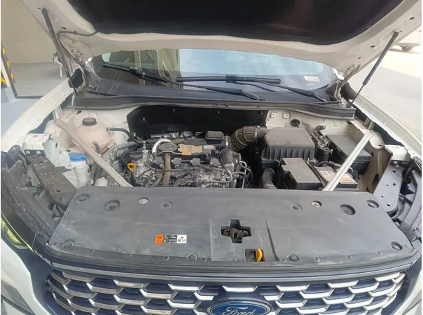 Car image 36