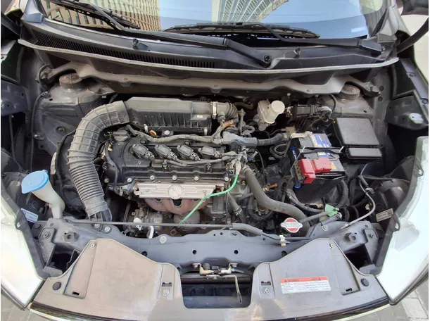 Car image 17