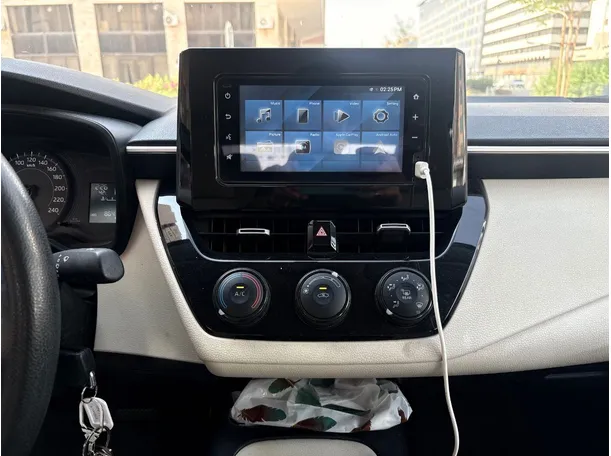 Car image 21