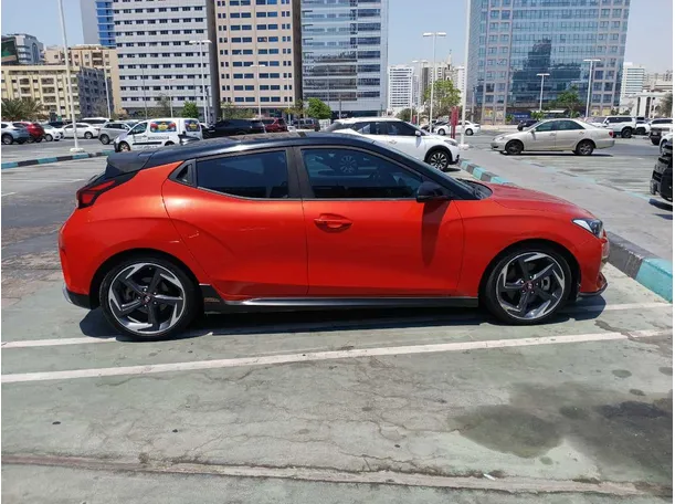 Car image 8