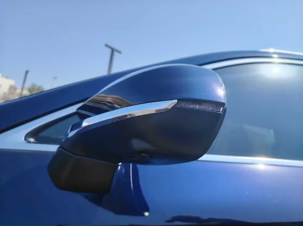 Car image 33