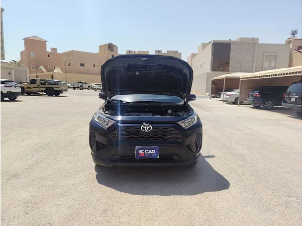 Car image 29