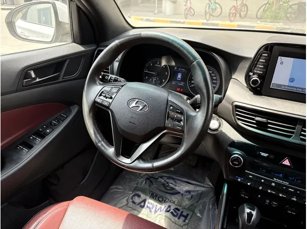 Car image 21