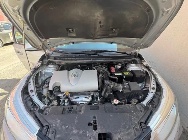 Car image 19