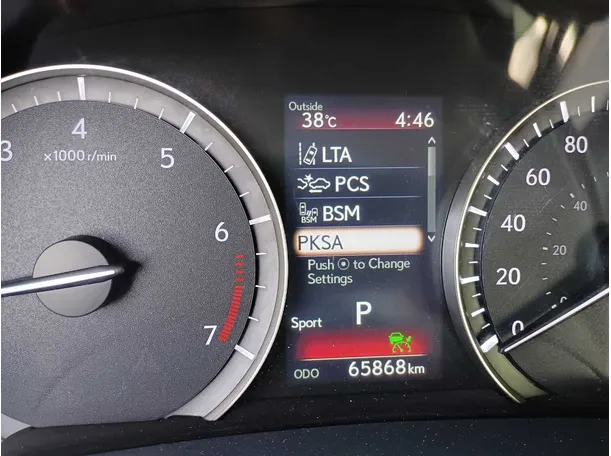 Car image 28
