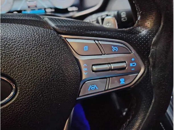 Car image 38