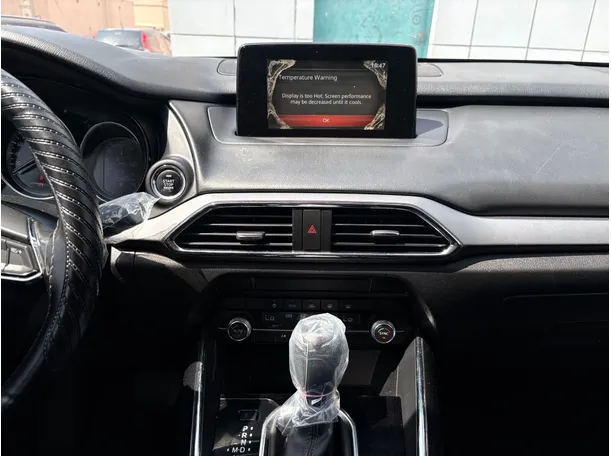 Car image 20
