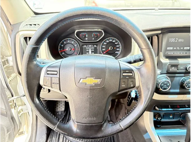 Car image 24
