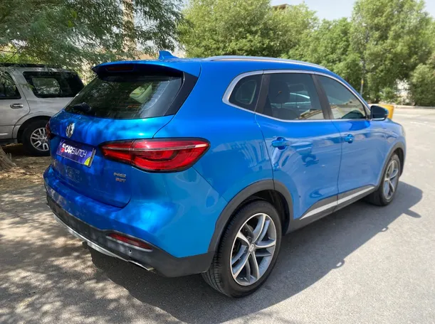 Car image 5