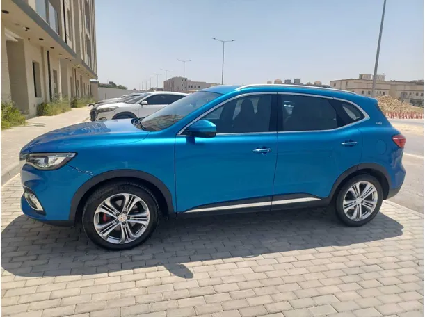 Car image 8