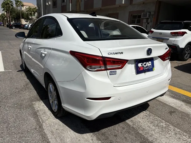 Car image 7