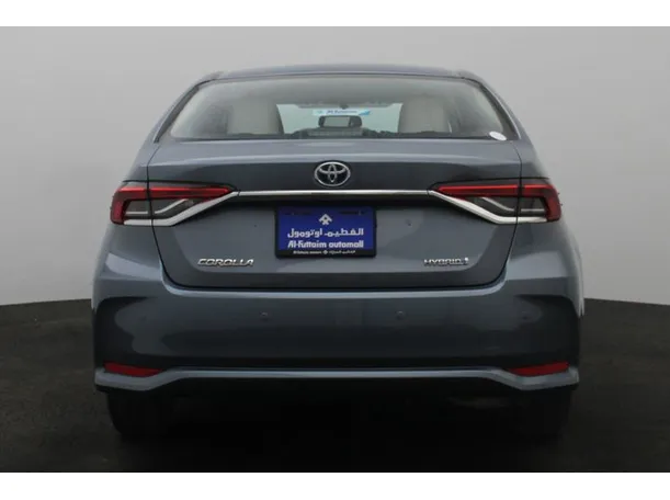 Car image 12
